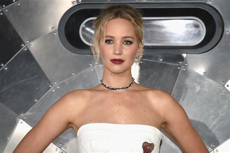 jennifer lawrence porn leaked|Jennifer Lawrence addresses nude photo hack: It was so。